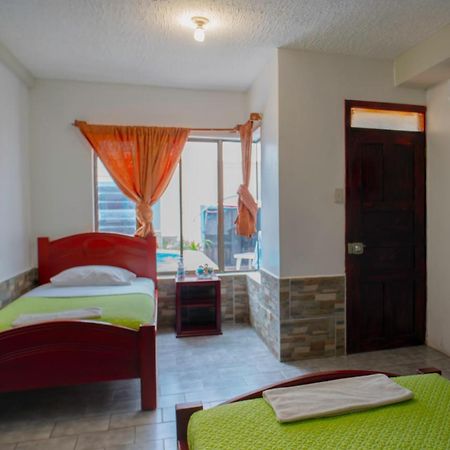Hotel Galapagos Paradise ปูแอร์โตอาโยรา ภายนอก รูปภาพ