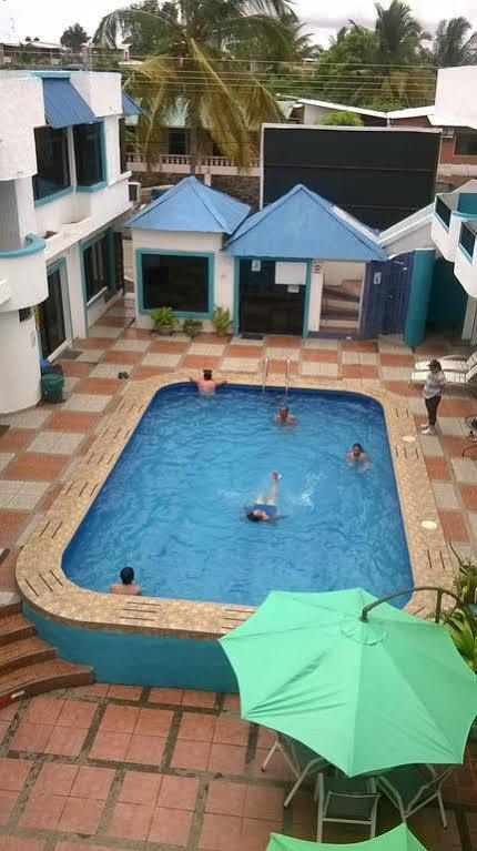 Hotel Galapagos Paradise ปูแอร์โตอาโยรา ภายนอก รูปภาพ