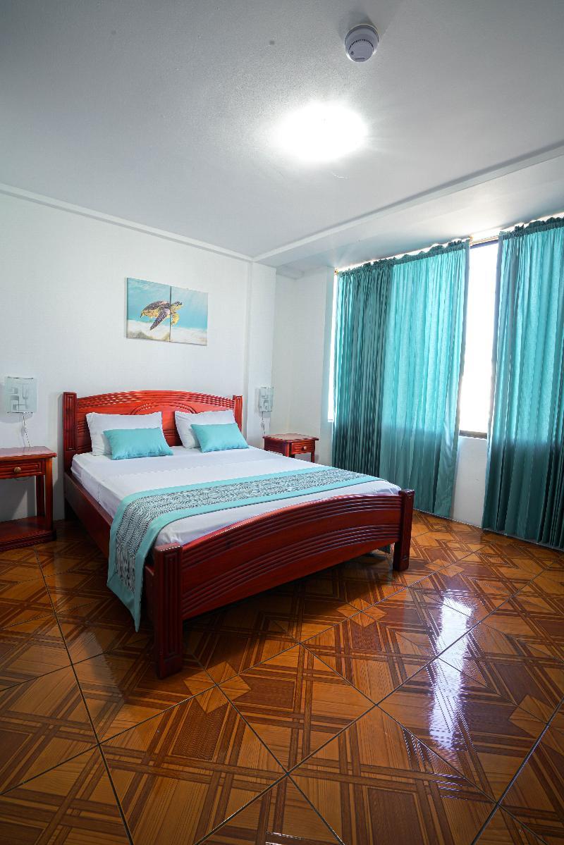 Hotel Galapagos Paradise ปูแอร์โตอาโยรา ภายนอก รูปภาพ